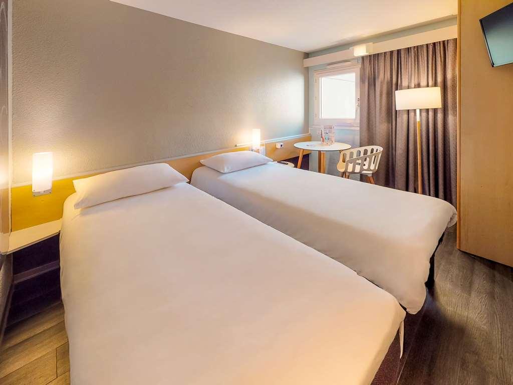 Готель Ibis Thonon Centre Номер фото