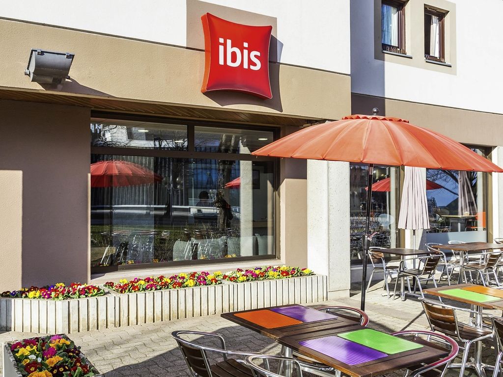 Готель Ibis Thonon Centre Екстер'єр фото