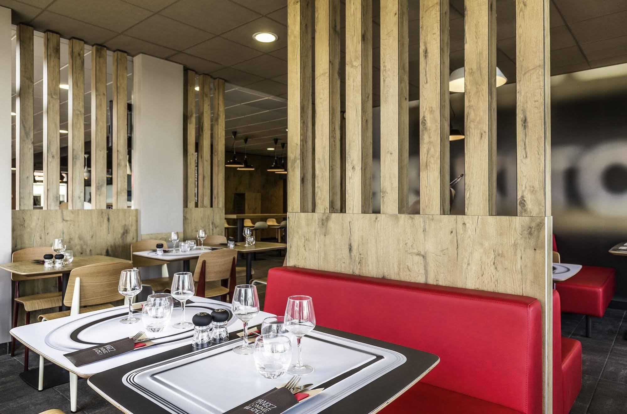 Готель Ibis Thonon Centre Екстер'єр фото