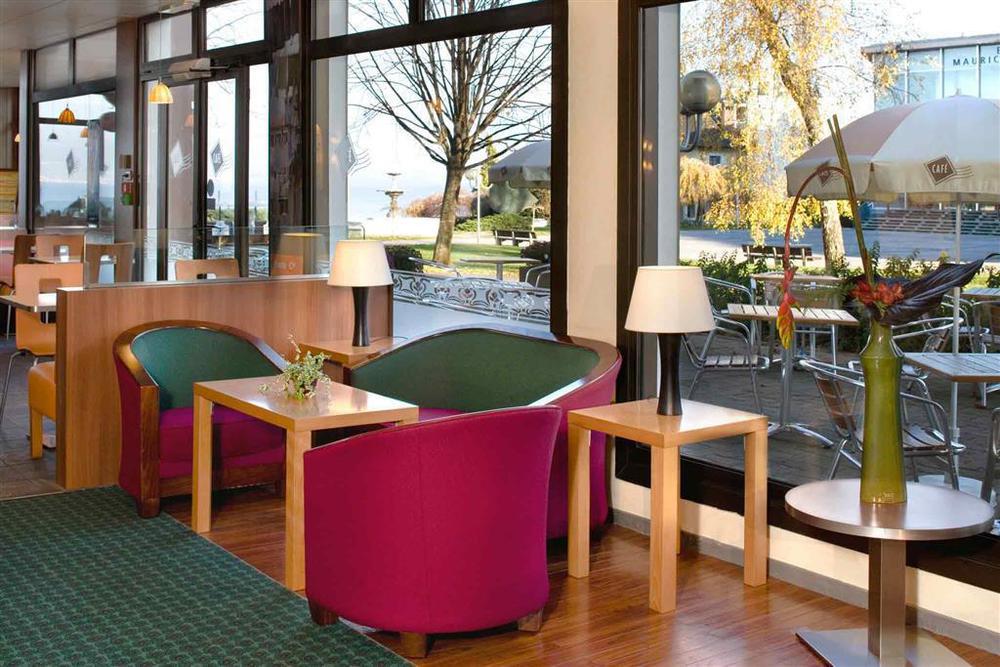 Готель Ibis Thonon Centre Екстер'єр фото